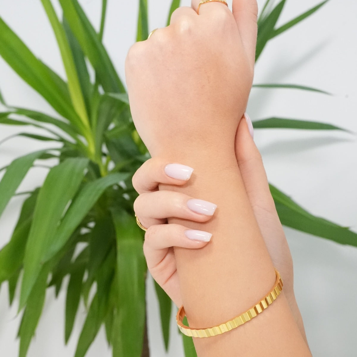 Snow Bangle - Gold