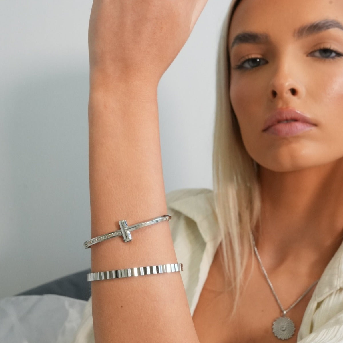 Snow Bangle - Silver