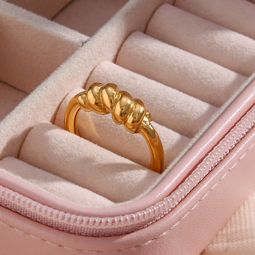 Tear Gold Ring