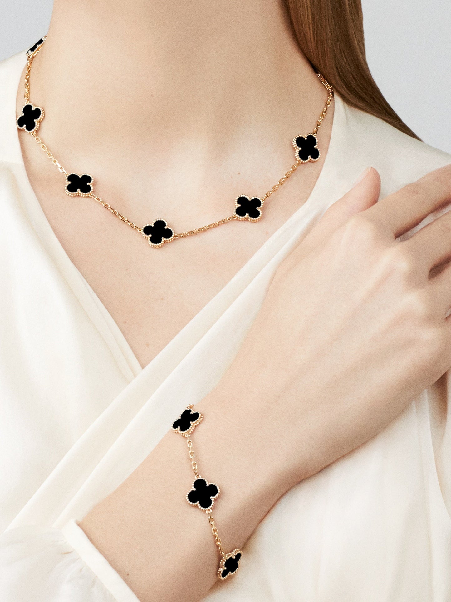 Ziri Radiant Necklace- ORO Pietra Nero