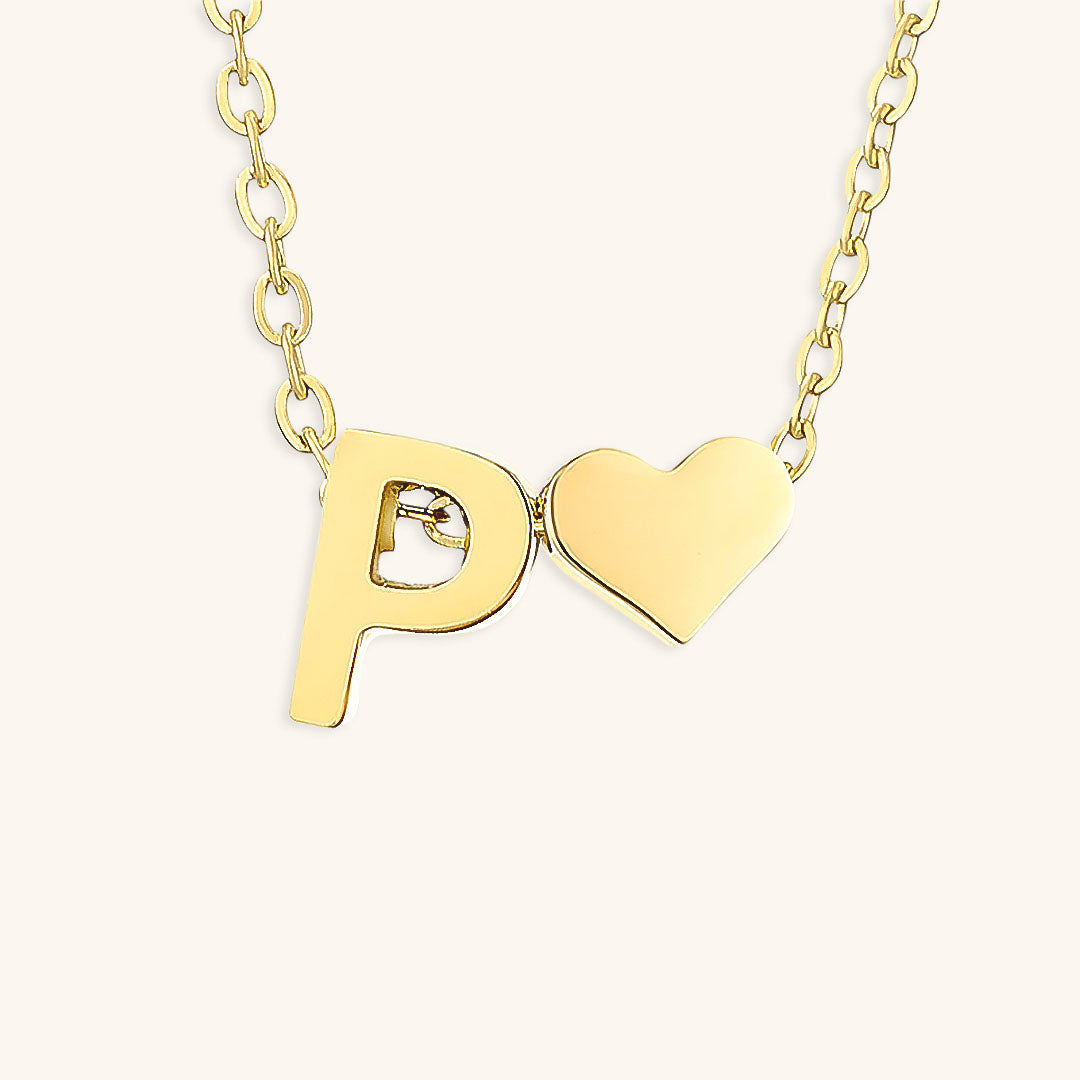 Goldkette mit dem Anfangsbuchstaben „Ria“