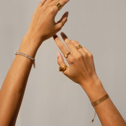 Mesh Loop Lock Armband - Gold